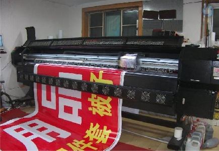 威宁喷绘广告分辨率是多少？